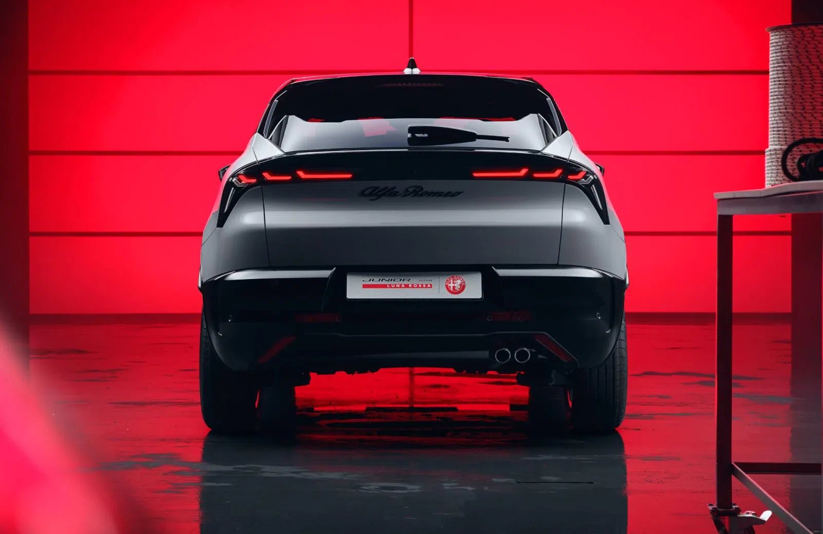 Alfa Romeo Edizione Luna Rossa